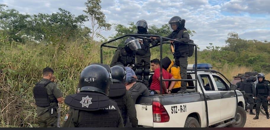 INTERVENCIÓN POLICIAL EN CAMPO PETROLERO DE SANTA ROSA DEL SARA DEJA 10 APREHENDIDOS