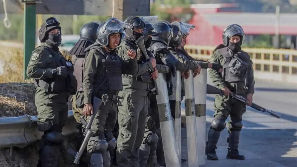 MÁS DE 550 EFECTIVOS RESGUARDAN EL PUENTE PAROTANI PARA EVITAR NUEVOS BLOQUEOS