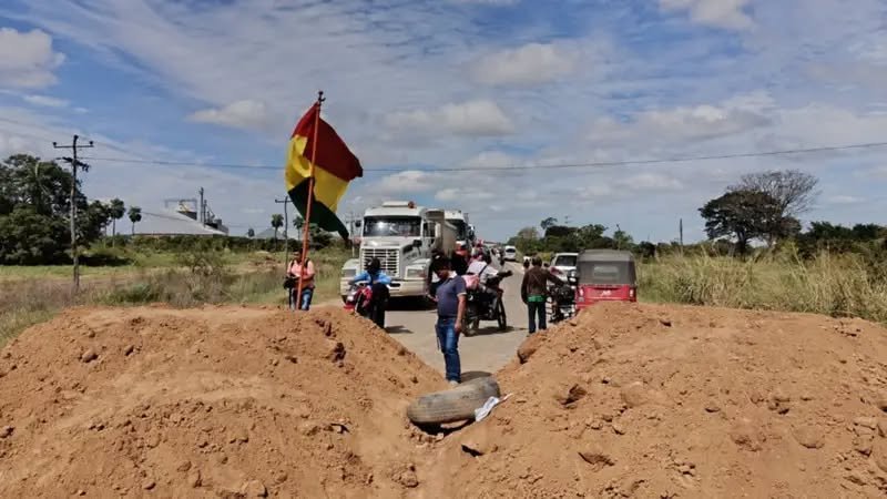 SANTA CRUZ MANTIENE DOS PUNTOS DE BLOQUEO EN SAN JULIÁN Y SAN GERMÁN