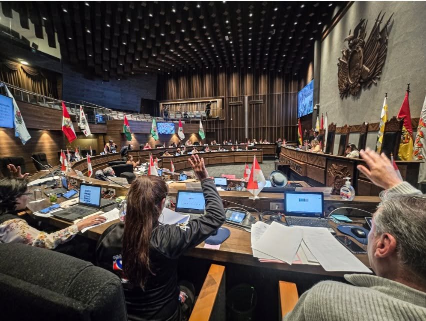SENADO APRUEBA LEY DE APOYO FINANCIERO EXTRAORDINARIO PARA LAS GOBERNACIONES