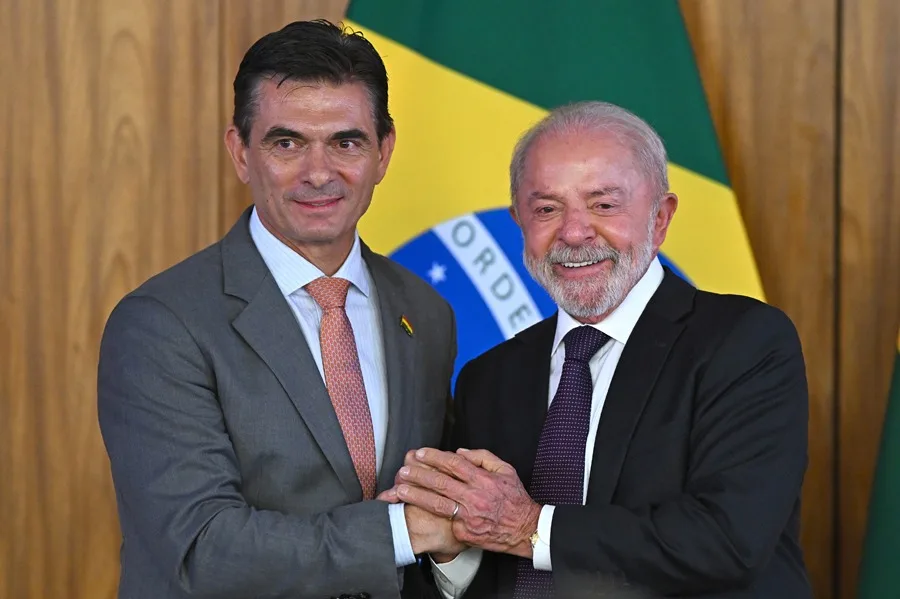 BRASIL Y BOLIVIA ACELERAN NEGOCIACIONES PARA AMPLIAR EXPORTACIÓN DE GAS