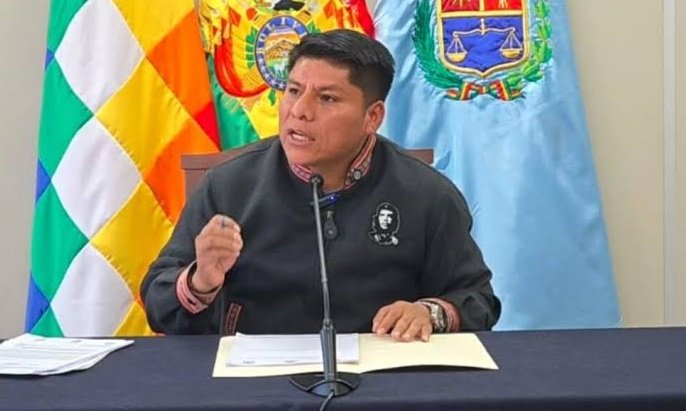 LOZA: «UMOPAR SIEMPRE HA FUNCIONADO EN EL TRÓPICO; NADIE LOS EXPULSÓ»