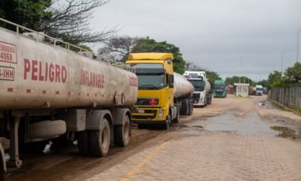 YPFB GARANTIZA NORMALIZACIÓN DEL ABASTECIMIENTO DE COMBUSTIBLES EN SANTA CRUZ