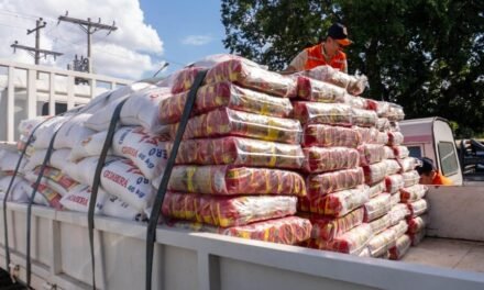 SANTA CRUZ ENVÍA MÁS DE 10 TONELADAS DE AYUDA HUMANITARIA PARA LA PAZ