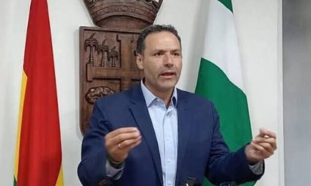 ZAMBRANA: “BOLIVIA YA NO ENFRENTA SOLAMENTE UNA CRISIS DE BLOQUEOS. ENFRENTA LA RUPTURA DE SU PACTO SOCIAL”