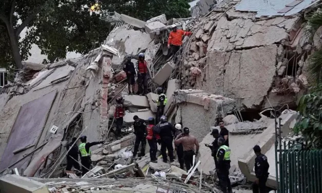 TERREMOTO DE MAGNITUD 7,5 DEJA AL MENOS 164 MUERTOS Y CASI MIL HERIDOS EN VENEZUELA