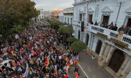 CABILDO EN CHUQUISACA EXIGE DESBLOQUEOS Y ESTADO DE EXCEPCIÓN