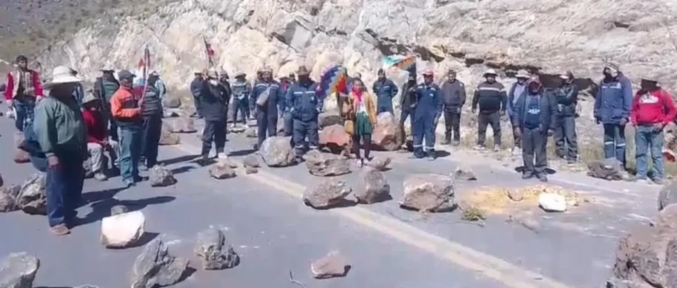 BOLIVIA CUMPLE 46 DÍAS DE CONFLICTO CON 50 PUNTOS DE BLOQUEO ACTIVOS