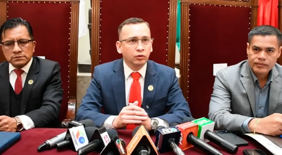 SAUCEDO ADVIERTE CON UN PARO NACIONAL SI NO ATIENDEN LAS DEMANDAS DEL TSJ