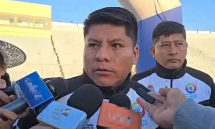 “NOS SIGUEN ENGAÑANDO CON GASOLINA BASURA”, AFIRMA LEONARDO LOZA