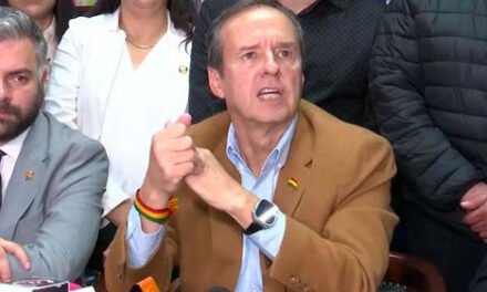 TUTO CUESTIONA A ARGOLLO Y AFIRMA QUE NO REPRESENTA A LAS BASES