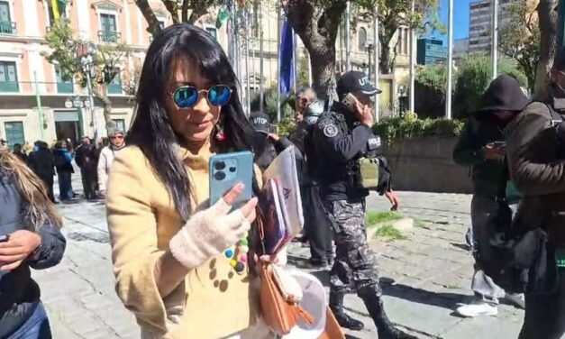 WILMA ALANOCA BAJO INVESTIGACIÓN POR PRESUNTA INSTIGACIÓN DE BLOQUEOS