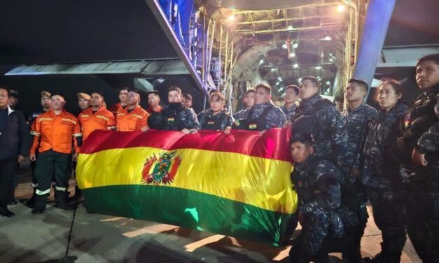 20 RESCATISTAS BOLIVIANOS VIAJAN A VENEZUELA PARA APOYAR LABORES DE RESCATE