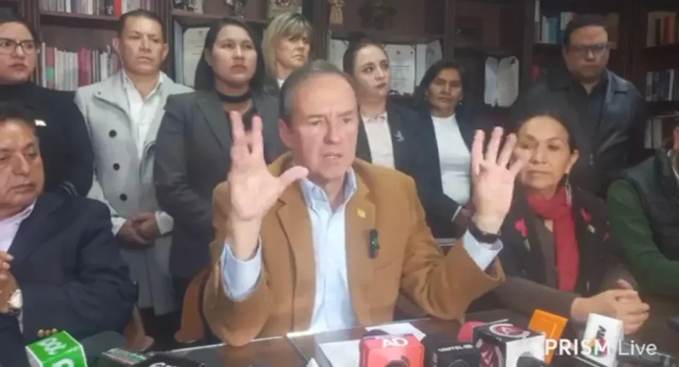 “GOBERNAR ES DECIDIR”: TUTO PIDE ACCIONES CONCRETAS A RODRIGO PAZ