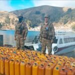 MILITARES FRUSTRAN TRASLADO ILEGAL DE 3.140 LITROS DE COMBUSTIBLE EN EL TITICACA