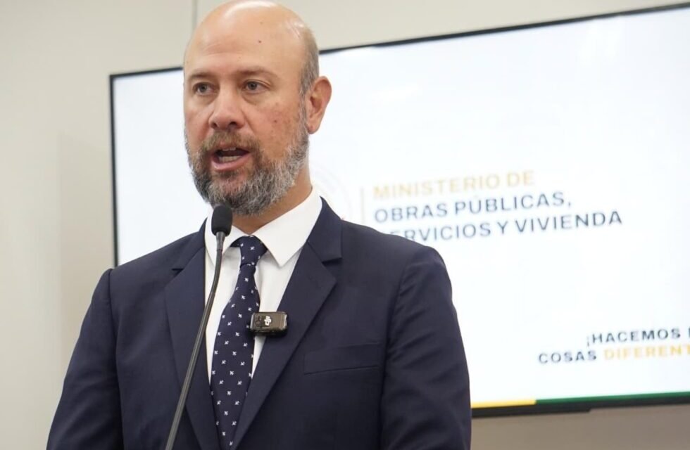 VIAJE DEL GERENTE DE BOA AL MUNDIAL DESATA CRÍTICAS EN PLENA CRISIS OPERATIVA