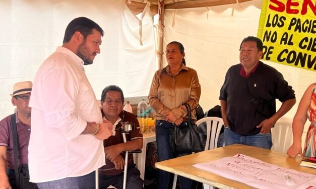 COMITÉ CÍVICO RESPALDA A PACIENTES RENALES Y EXIGE RESPUESTA DEL GOBIERNO