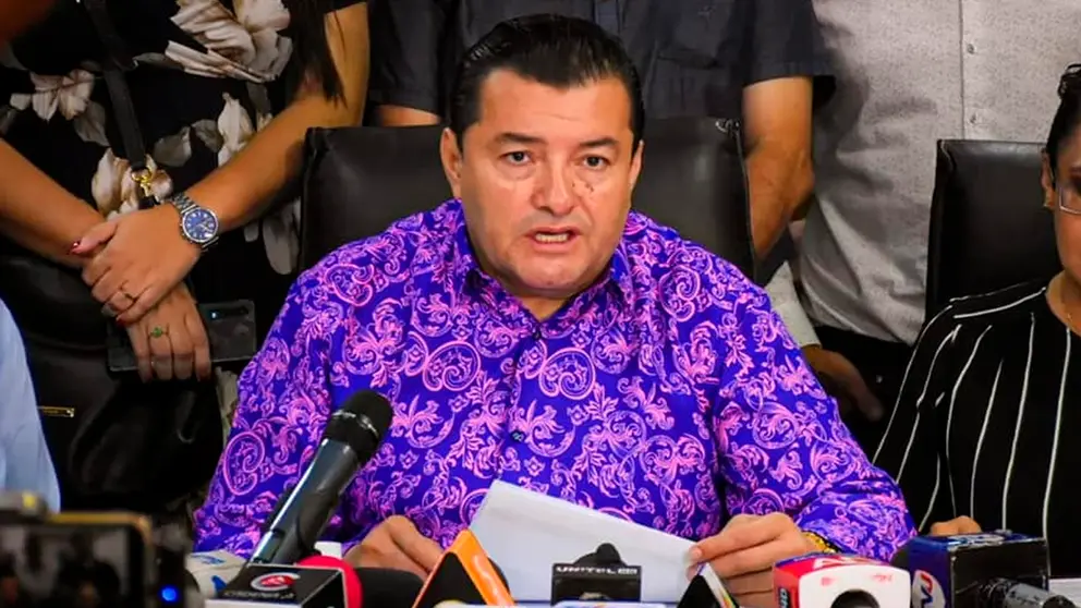 FISCALÍA REPROGRAMA LA DECLARACIÓN DE JHONNY FERNÁNDEZ PARA EL 3 DE AGOSTO