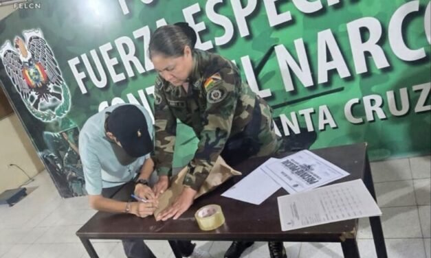 PILOTO NIEGA SER DUEÑO DE LOS DÓLARES HALLADOS EN AVIONETA