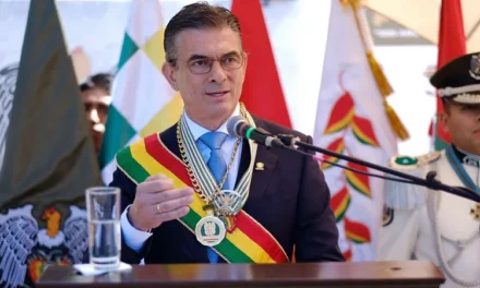 PRESIDENTE ASEGURA QUE EL MODELO 50/50 ENTRA EN ACCIÓN CON NUEVA LEY