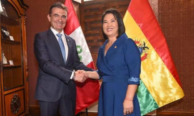 RODRIGO PAZ Y KEIKO FUJIMORI PONEN EN AGENDA EL PUERTO DE ILO Y NUEVAS RUTAS DE CONECTIVIDAD