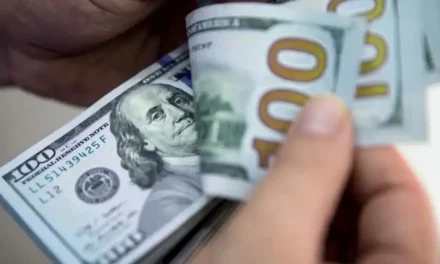 DÓLAR OFICIAL CONTINÚA EN ASCENSO Y LLEGA A BS 10,40