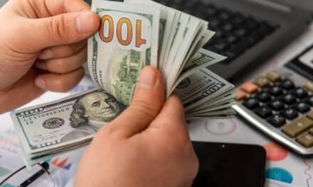 MINISTRO DE ECONOMÍA PREVÉ QUE EL DÓLAR SE ESTABILICE ENTRE BS 9,70 Y BS 10,20