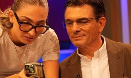 EXMINISTRO AFIRMA QUE HIJA DE RODRIGO PAZ MANEJA LA DIRECCIÓN DE COMUNICACIÓN