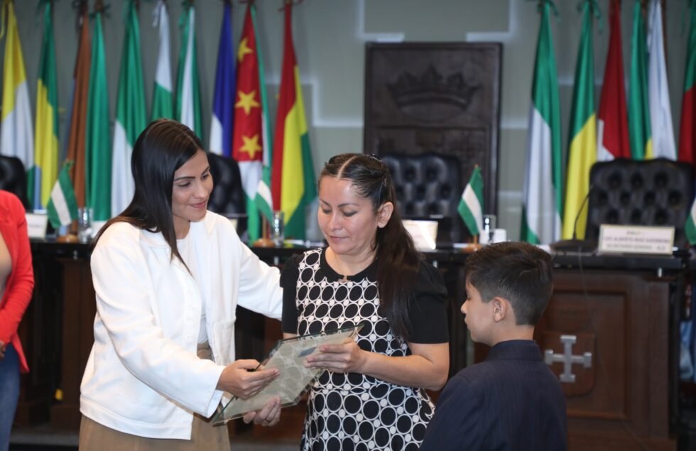 ASAMBLEA DEPARTAMENTAL RINDE HOMENAJE PÓSTUMO A RUNY CALLAÚ