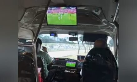 EL MUNDIAL SE VE TAMBIÉN EN EL TRANSPORTE PÚBLICO