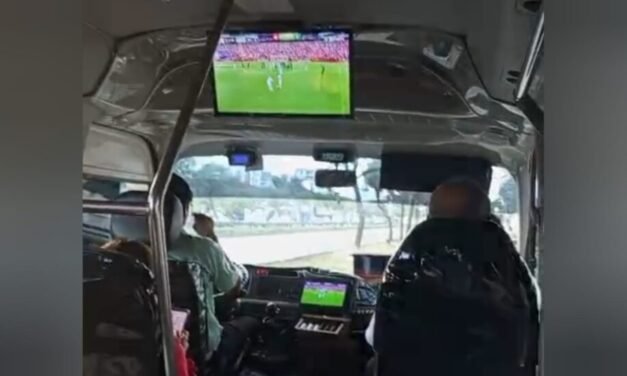 EL MUNDIAL SE VE TAMBIÉN EN EL TRANSPORTE PÚBLICO