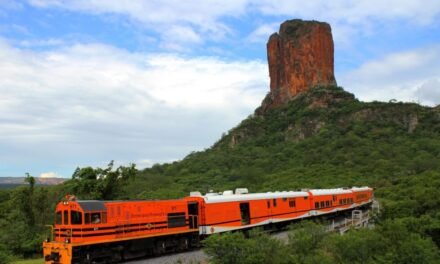 EL TREN EXPRESO ORIENTAL AMPLÍA SU CAPACIDAD PARA ATENDER CRECIENTE DEMANDA DE PASAJEROS