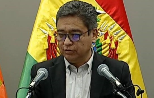GOBIERNO LAMENTA LA SALIDA DE CINTHYA YAÑEZ Y DESTACA SU GESTIÓN