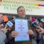 CÍVICOS EXIGE A LA FISCALÍA ÓRDENES DE APREHENSIÓN CONTRA ARGOLLO Y EVO POR LOS BLOQUEOS