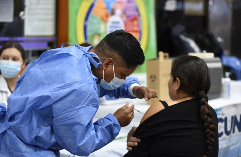 ALCALDÍA HABILITA PUNTO DE VACUNACIÓN CONTRA LA INFLUENZA EN LA TERMINAL BIMODAL
