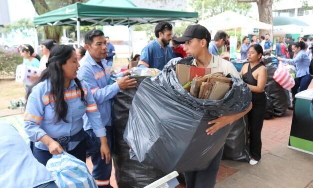 ECOFERIA DE RECICLAJE RECOLECTA 850 KILOS DE MATERIAL REUTILIZABLE EN EL DISTRITO 1