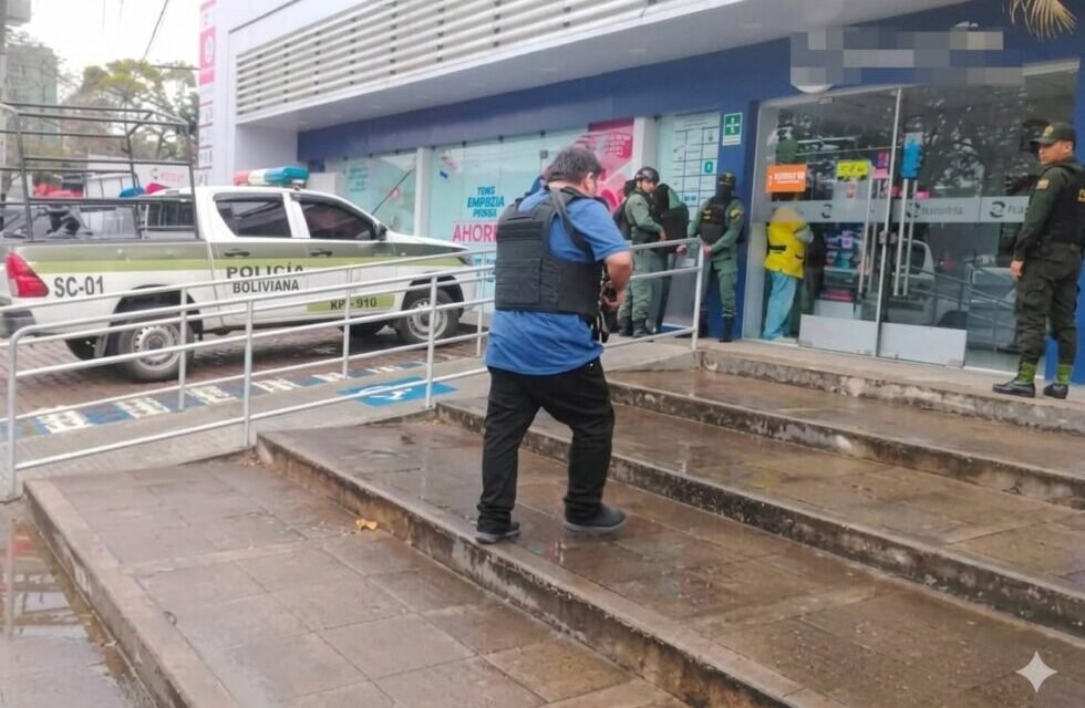SUJETOS ARMADOS ATRACAN ENTIDAD FINANCIERA EN LA ZONA EQUIPETROL