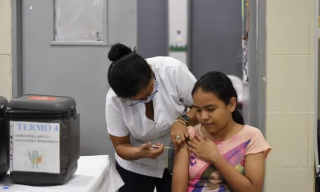 SANTA CRUZ REFUERZA LA VACUNACIÓN CONTRA LA INFLUENZA CON 75 MIL DOSIS PARA NIÑOS Y ADULTOS