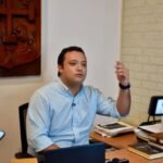 CONCEJAL ACUSA A DIRIGENTE SINDICAL DE SALUD DE COBRAR BS 10.000 SIN CUMPLIR FUNCIONES