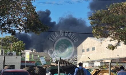 ¡ALERTA! REPORTAN INCENDIO ESTRUCTURAL EN EMPRESA DEL PARQUE INDUSTRIAL