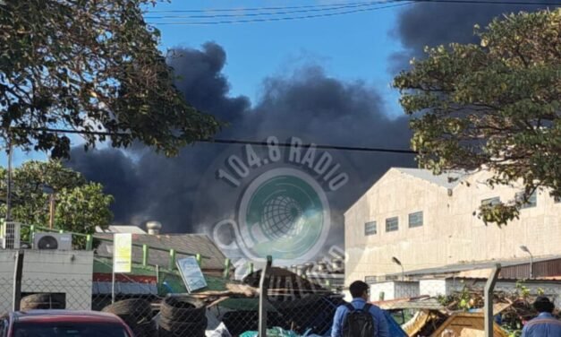 ¡ALERTA! REPORTAN INCENDIO ESTRUCTURAL EN EMPRESA DEL PARQUE INDUSTRIAL
