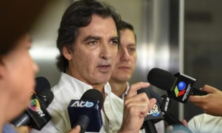 MAMÉN REVELA SUPUESTA REBAJA TRIBUTARIA A FAVOR DE JHONNY FERNANDEZ DURANTE GESTIÓN MUNICIPAL