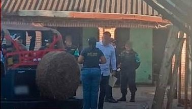 DOS APREHENDIDOS TRAS HALLAZGO DE ARMAS EN VIVIENDA DE SANTA CRUZ