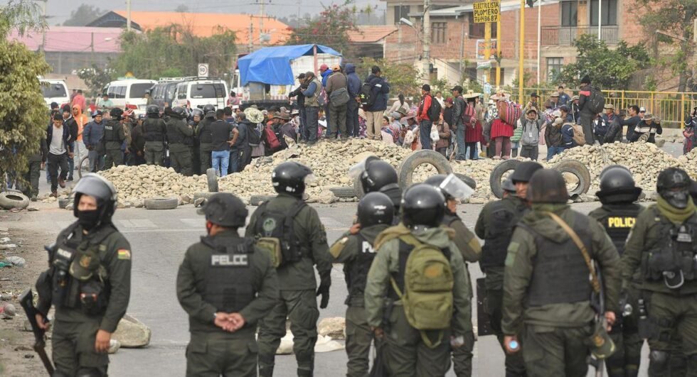 GOBIERNO DESTACA ACCIONAR POLICIAL SIN VÍCTIMAS CIVILES DURANTE 50 DÍAS DE BLOQUEOS