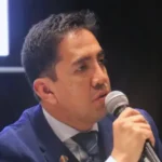 MINISTRO DE TRABAJO LLAMA AL DIÁLOGO TRAS AMENAZA DE PARO JUDICIAL