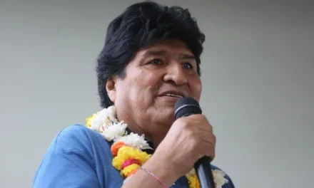 EVO MORALES RECHAZA DENUNCIA POR BLOQUEOS Y ASEGURA QUE ES “PERSECUCIÓN POLÍTICA”