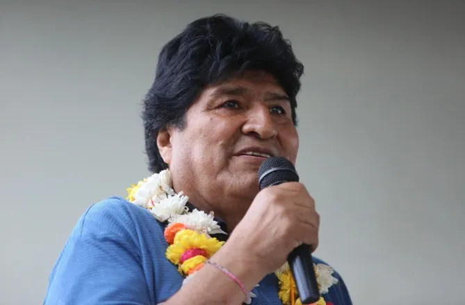 EVO MORALES RECHAZA DENUNCIA POR BLOQUEOS Y ASEGURA QUE ES “PERSECUCIÓN POLÍTICA”