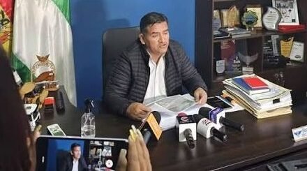 CHOFERES DAN 48 HORAS AL GOBIERNO PARA RESOLVER LA CRISIS DEL COMBUSTIBLE