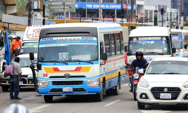 ALCALDÍA DESCARTA INCREMENTO DEL PASAJE EN SANTA CRUZ