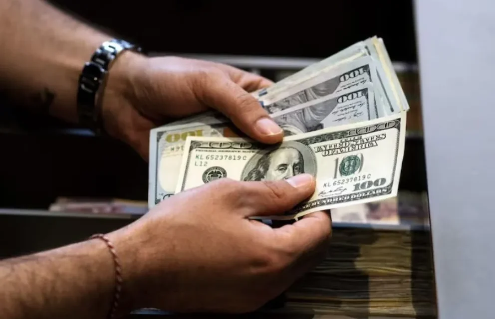 DÓLAR FLEXIBLE SIGUE EN SUBIDA Y LIBRECAMBISTAS VEN AFECTACIÓN